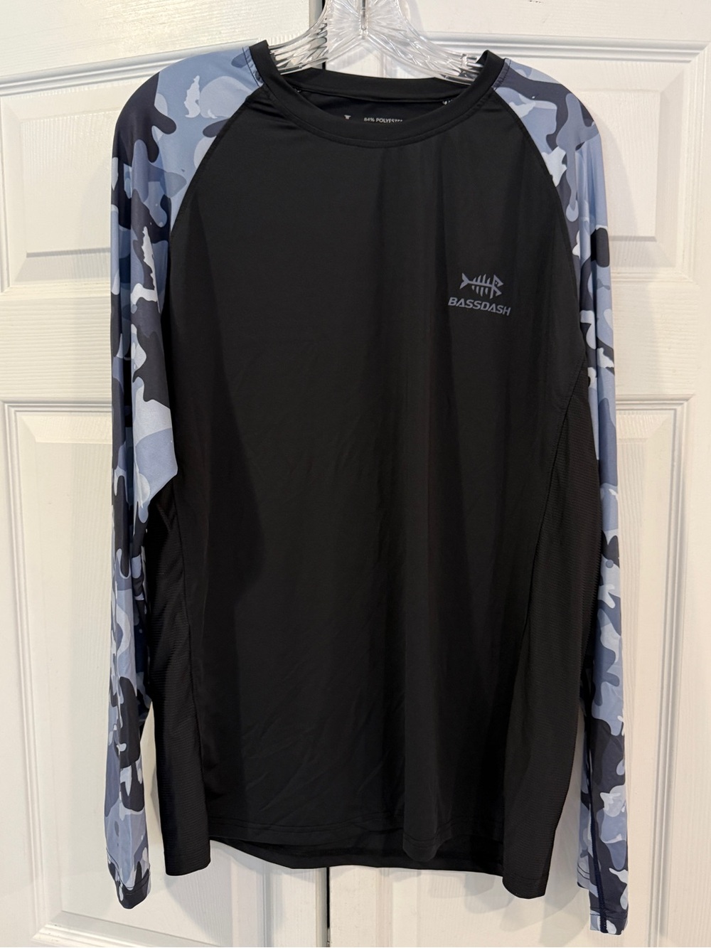 Bassdash Black and Camo Shirt nwt